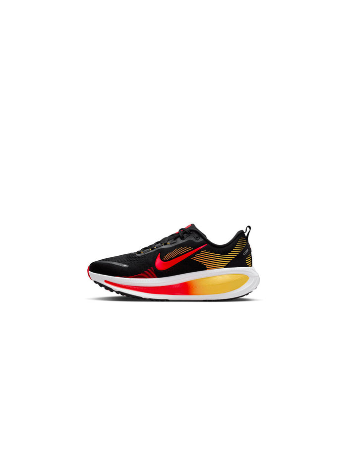 Nike Vomero 18 - Black Bright Crimson-3
